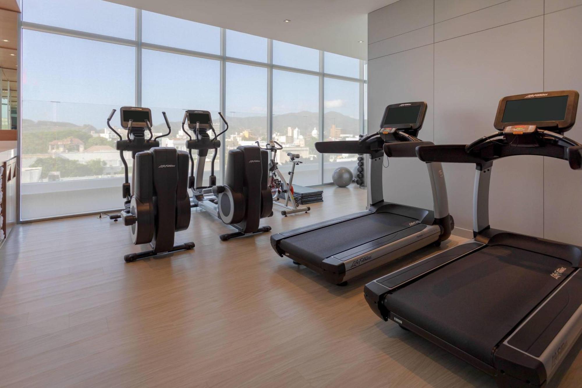 Ac Hotel By Marriott Santa Marta מראה חיצוני תמונה