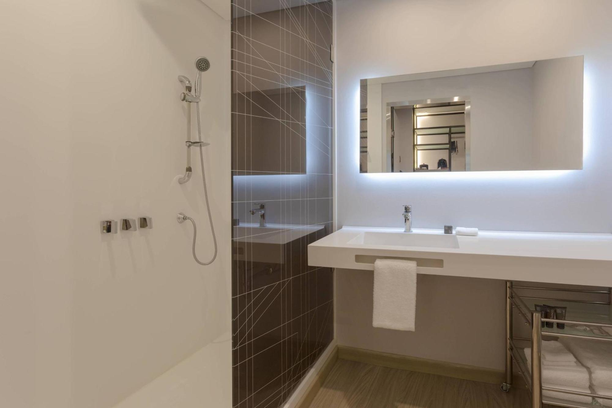 Ac Hotel By Marriott Santa Marta מראה חיצוני תמונה