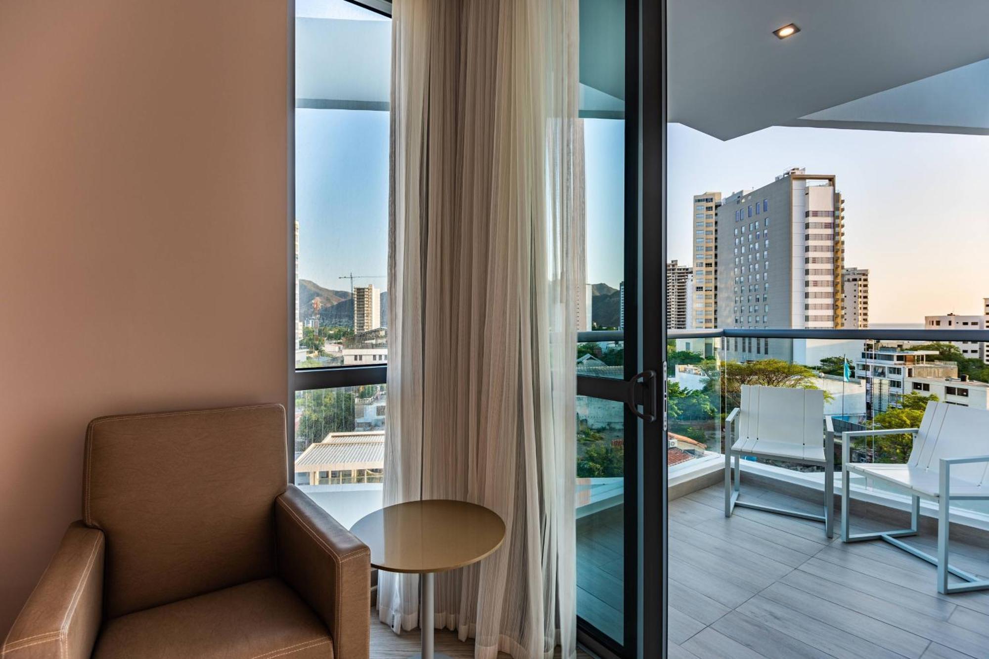 Ac Hotel By Marriott Santa Marta מראה חיצוני תמונה