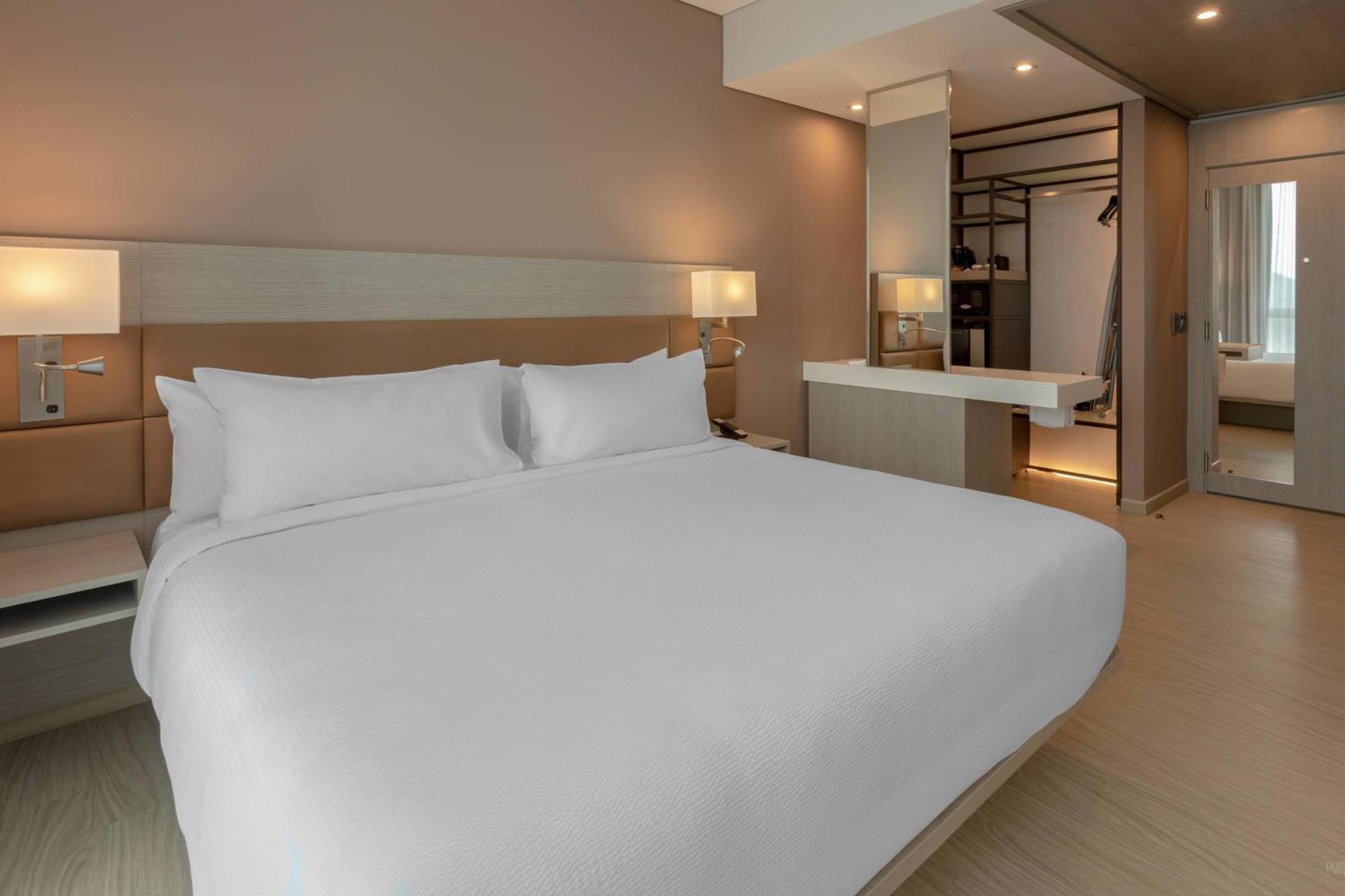 Ac Hotel By Marriott Santa Marta מראה חיצוני תמונה