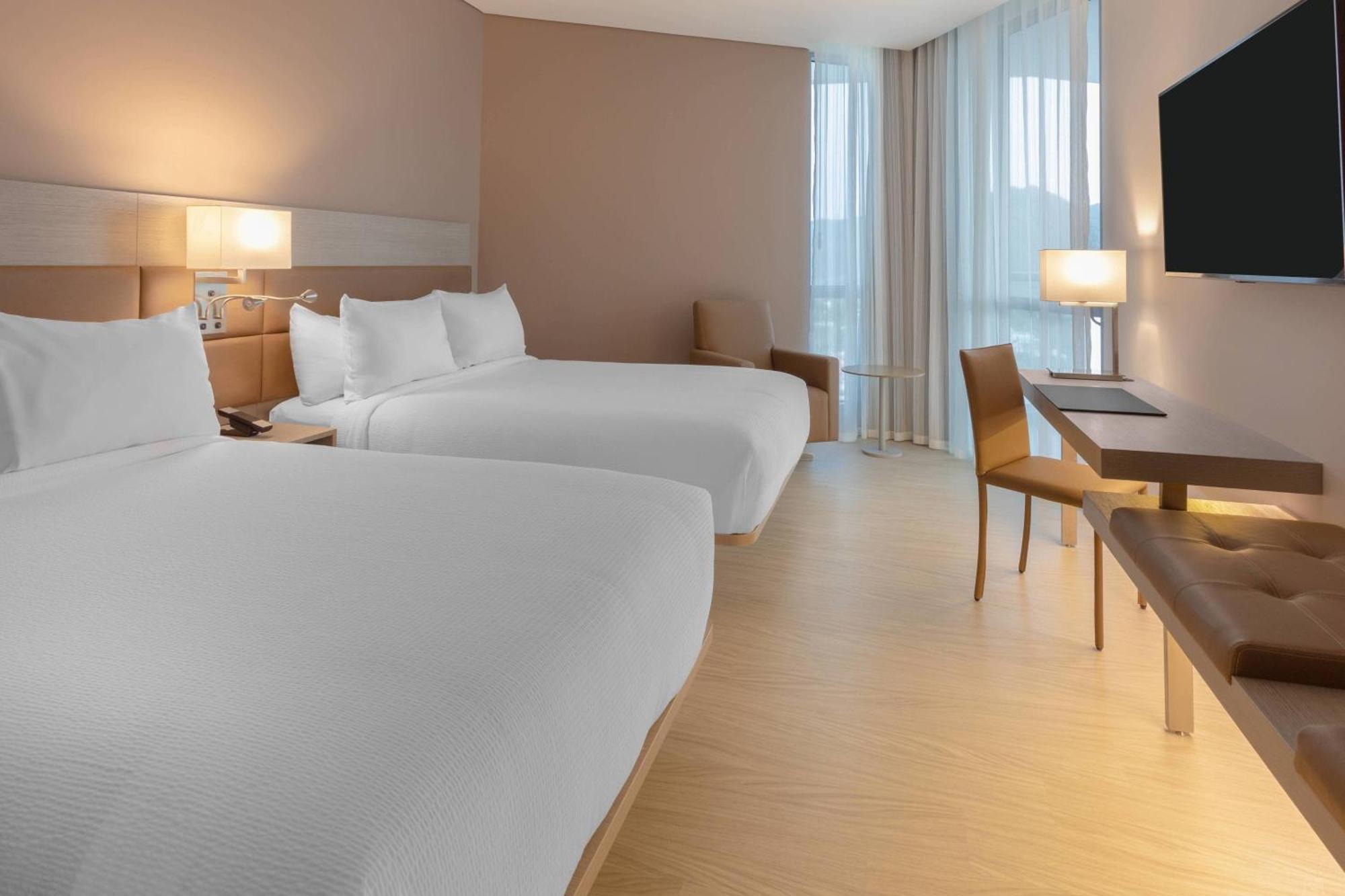 Ac Hotel By Marriott Santa Marta מראה חיצוני תמונה